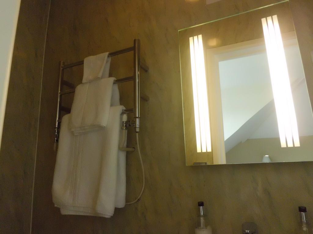 Fair Winds Guest House Бриксгем Номер фото